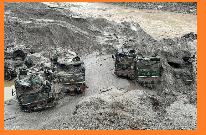 الهند : مقتل 40 وفقدان العشرات إثر فيضان بحيرة جليدية بالهند