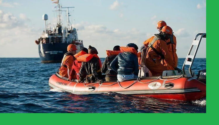 قراصنة يستولون على باخرة مغربية والسلطات الإسباني تندخل