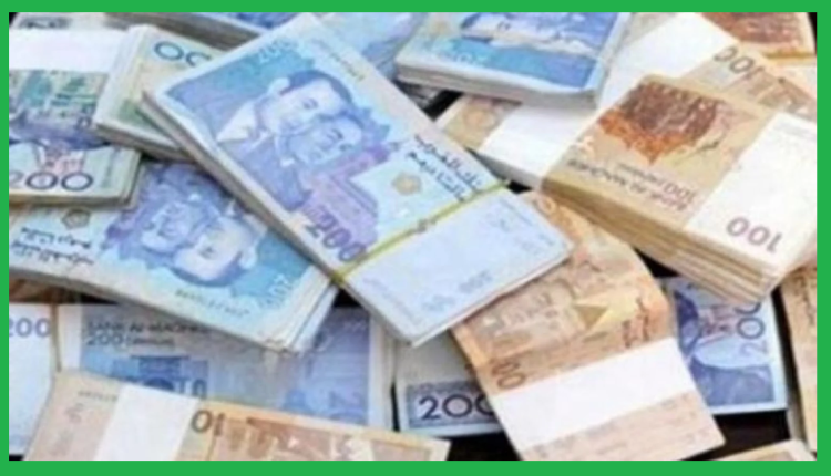 طنجة : توقيف إطار بنكي حول أموال الزبناء لعائلته