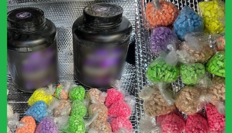 أكادير : توقيف مروج المخدرات و حجز أطنان من مخدر " الإكستازي "