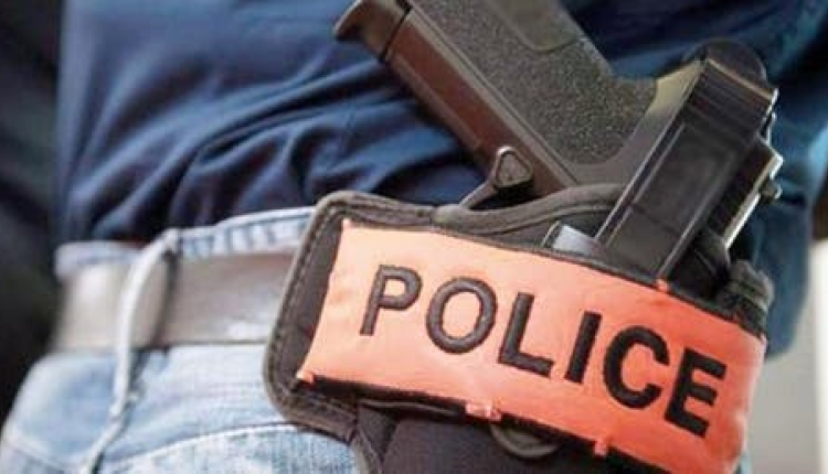 طنجة: موظف شرطة يضطر لاستعمال سلاحه الوظيفي
