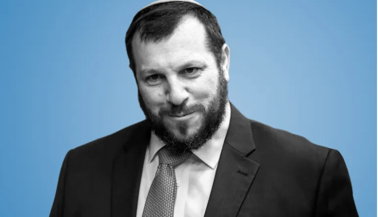 وزير إسرائيلي : السلاح النووي هو الحل مع قطاع غزة