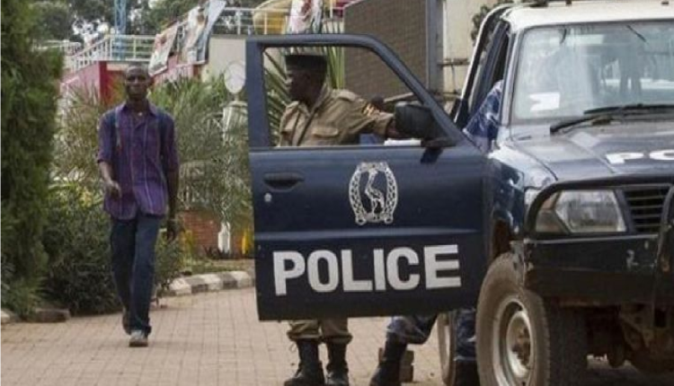 انفجار سيارة مفخخة بمقديشو تسفر عن مقتل 5 أشخاص و 20 مصاب .