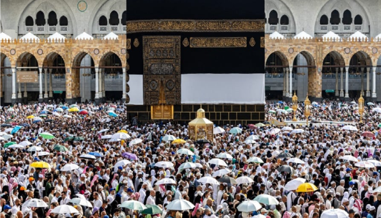 اللجنة الملكية للحج تتدارس تحضيرات موسم حج 1446هـ وإجراءات موسم حج 1447هـ (بلاغ)