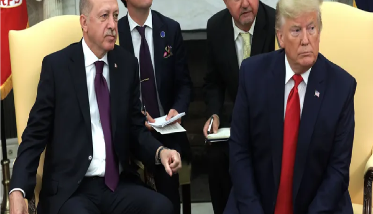 أردوغان في اتصال هاتفي مع ترامب يدين محاولة اغتياله واصفا إياها بالإعتداء على الديمقراطية
