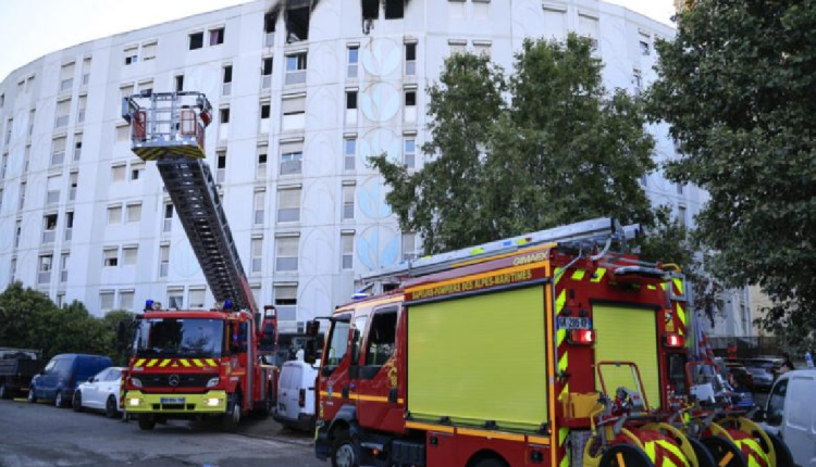 حريق بمدينة نيس يُودي بحياة 7 أشخاص