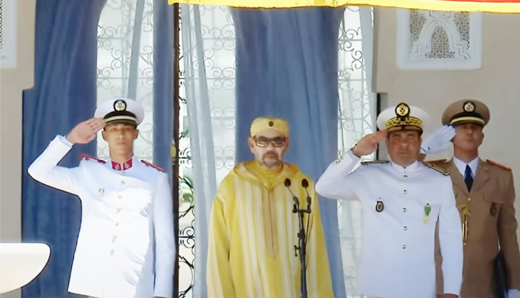 جلالة الملك يشهد أداء القسم للضباط المتخرجين الجدد"