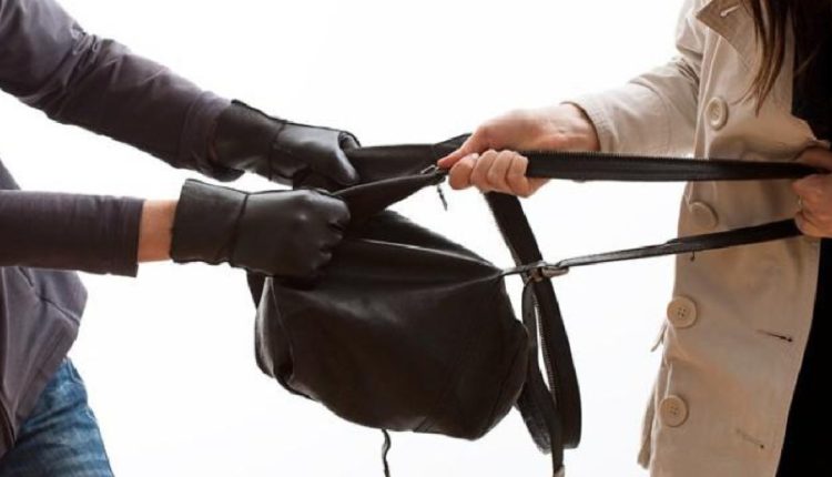 سرقة ملابس مجموعة 'المشاهب'