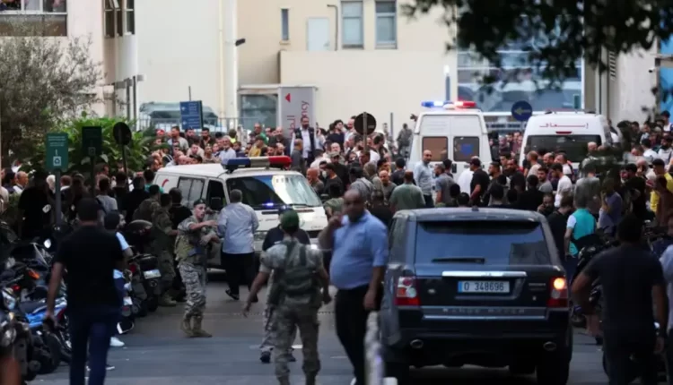 حادث انفجار غامض لأجهزة اتصال يثير تساؤلات في لبنان