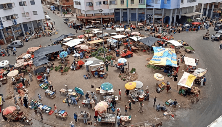 المغرب: معاناة السكان بسبب انتشار الباعة المتجولين وصمت السلطات المحلية بسلا