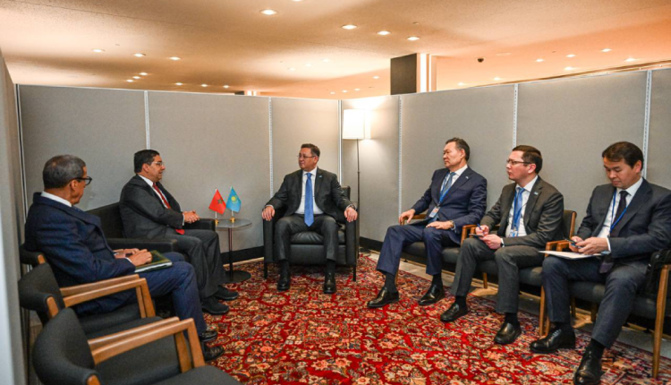 توقيع اتفاقية تيسر حركة مواطني "المغرب" و"كازخستان" وتعزز العلاقات الثنائية