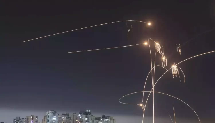 "اليمن" يعلن عن عملية عسكرية نوعية باستخدام صاروخ فرط صوتي استهدف "إسرائيل"