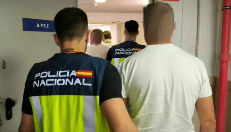 إسبانيا: بيع عقود عمل بأسعار خيالية تقود مغاربة للتوقيف