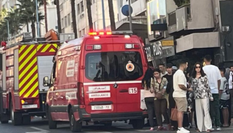 حملة لإزالة واجهات المقاهي والمطاعم الخطرة ب"الدار البيضاء" بعد حادث مؤسف