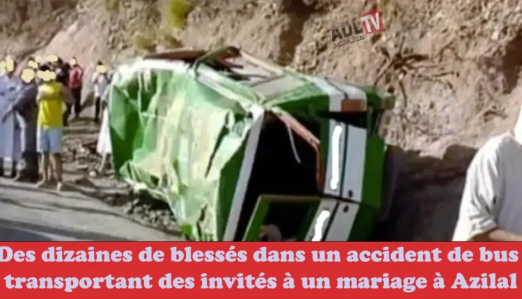 تسجيل عشرات الإصابات في انقلاب حافلة زفاف ب"أزيلال"